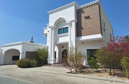 Villa - 5 Bedrooms - 6 Bathrooms for rent in Saar - Northern Governorate