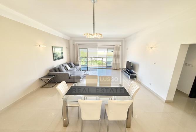 990235 - Property Image 3