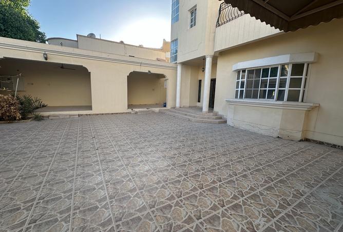 961327 - Property Image 3