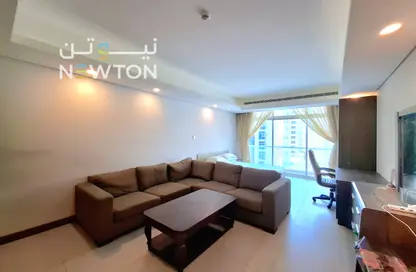 Apartment - Studio - 1 Bathroom for rent in Busaiteen - Muharraq Governorate