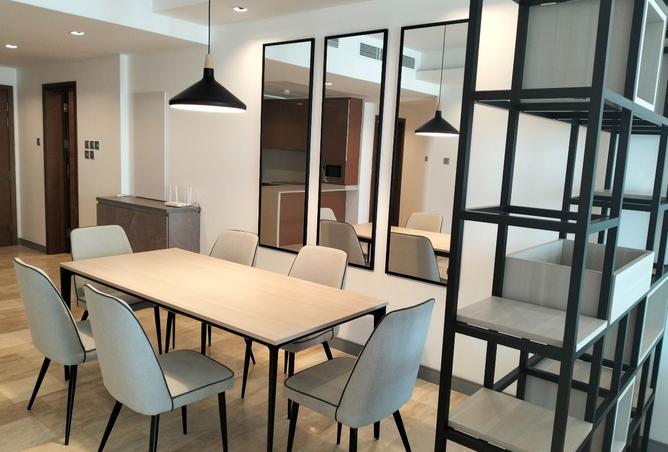 985619 - Property Image 3