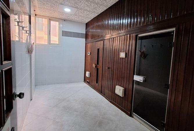 957651 - Property Image 3