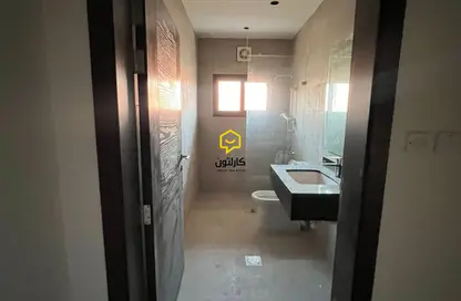 مكتب - استوديو - 2 حمامات للايجار في الحورة - محافظة العاصمة