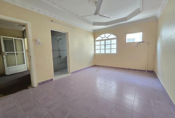 965230 - Property Image 2