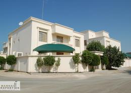 Villa - 5 bedrooms - 6 bathrooms for sale in Busaiteen - Muharraq Governorate