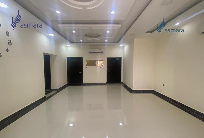 910384 - Property Image 3