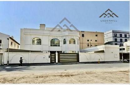 Villa - 5 Bedrooms - 7 Bathrooms for sale in Zinj - Manama - Capital Governorate