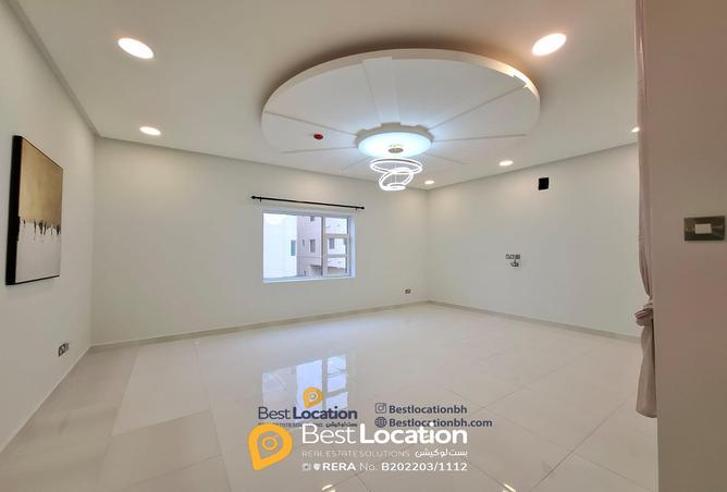 907033 - Property Main Image