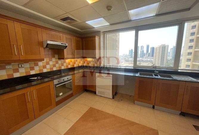 952672 - Property Image 3