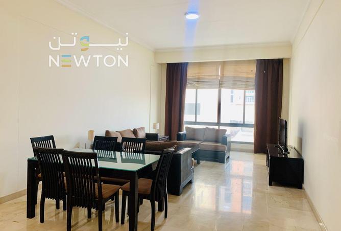 989428 - Property Image 2