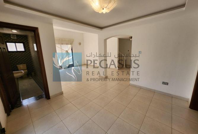 962956 - Property Main Image