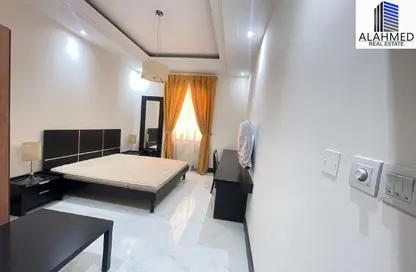 Apartment - Studio - 1 Bathroom for rent in Al Juffair - Capital Governorate