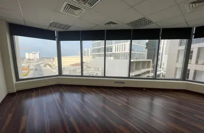 Office Space - Studio - 2 Bathrooms for rent in Seef - Capital Governorate