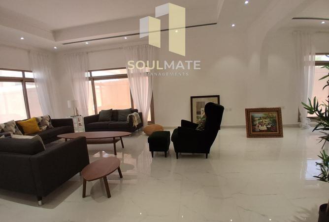 931167 - Property Image 2