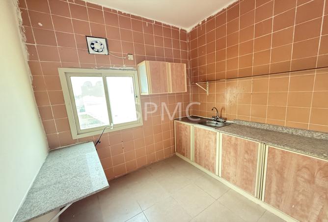 983715 - Property Image 3