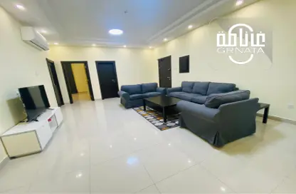 Living / Dining Room image for: Apartment - 3 Bedrooms - 2 Bathrooms for rent in Al Juffair - Capital Governorate, Image 1