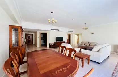 Apartment - 2 Bedrooms - 2 Bathrooms for rent in Seef - Capital Governorate