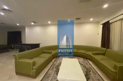 فيلا - 4 غرف نوم - 5 حمامات للايجار في الجفير - محافظة العاصمة