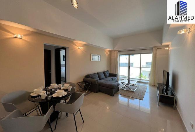 951477 - Property Image 2