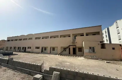 سكن عمال - استوديو - 1 حمام للايجار في العكر - المحافظة الوسطى