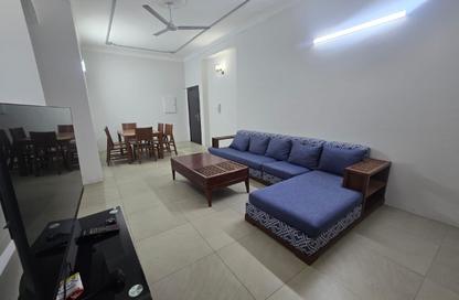 Apartment - 2 Bedrooms - 2 Bathrooms for rent in Mahooz - Manama - Capital Governorate