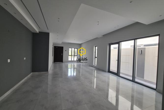 922176 - Property Image 3