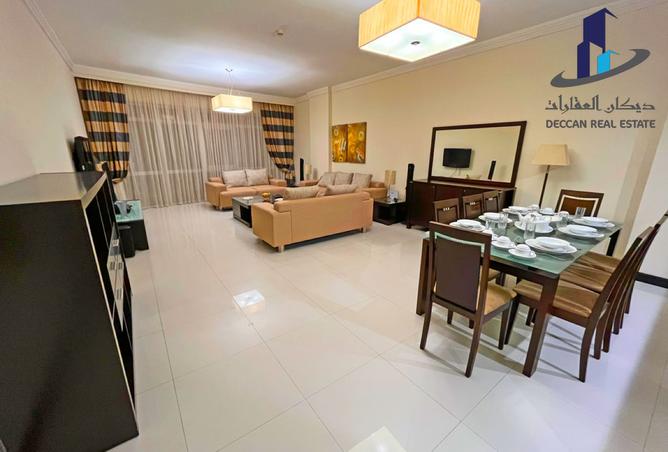 Apartment - 3 Bedrooms - 3 Bathrooms for rent in Al Juffair - Capital Governorate