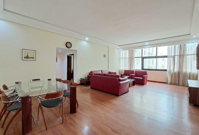 978667 - Property Image 2