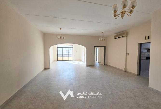 974633 - Property Main Image