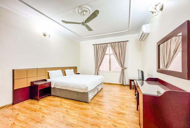 992269 - Property Image 2