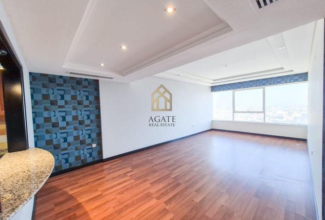 992137 - Property Image 2