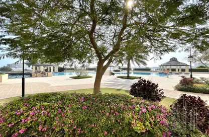 Garden image for: Apartment - 2 Bedrooms - 2 Bathrooms for rent in Amwaj Avenue - Amwaj Islands - Muharraq Governorate, Image 1