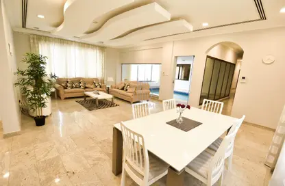 شقة - 3 غرف نوم - 4 حمامات للايجار في البسيتين - المحرق