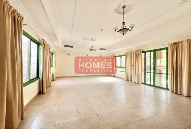 986527 - Property Image 3