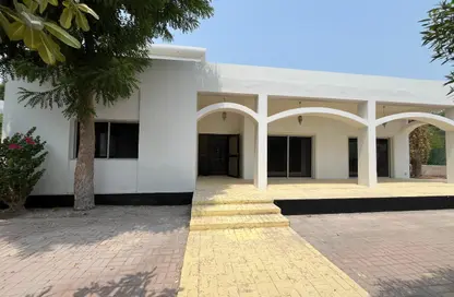 Villa - 5 Bedrooms - 4 Bathrooms for rent in Al Markh - Northern Governorate