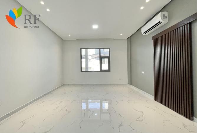 980083 - Property Image 2