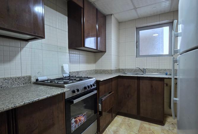 983712 - Property Image 2