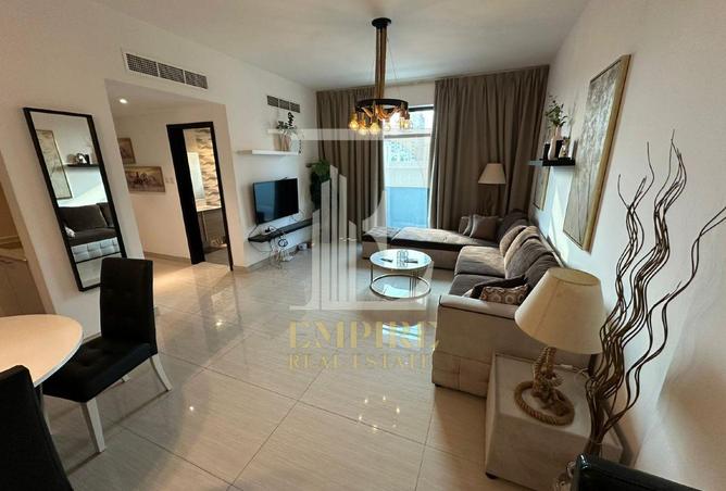 985797 - Property Main Image