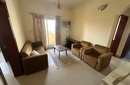 Apartment - 2 Bedrooms - 1 Bathroom for rent in Mahooz - Manama - Capital Governorate