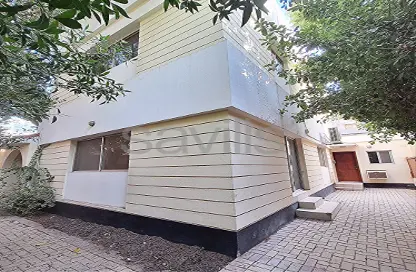 فيلا - 4 غرف نوم - 3 حمامات للايجار في العدلية - المنامة - محافظة العاصمة