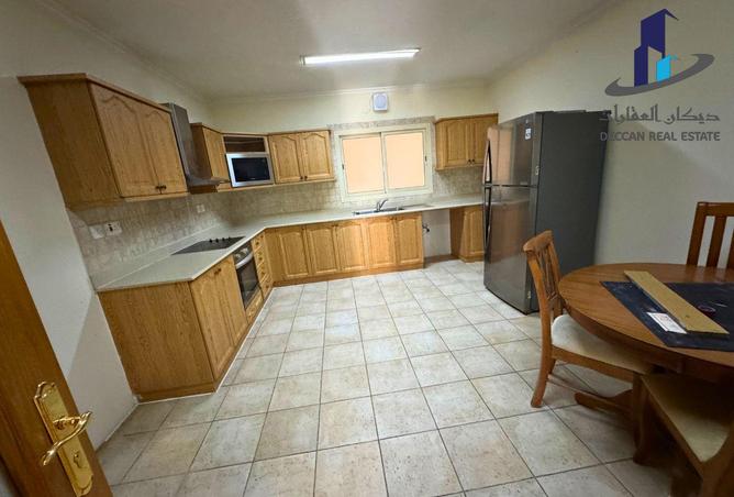 965315 - Property Image 2