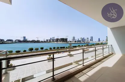 Apartment - 1 Bedroom - 2 Bathrooms for rent in Reef Island - Capital Governorate