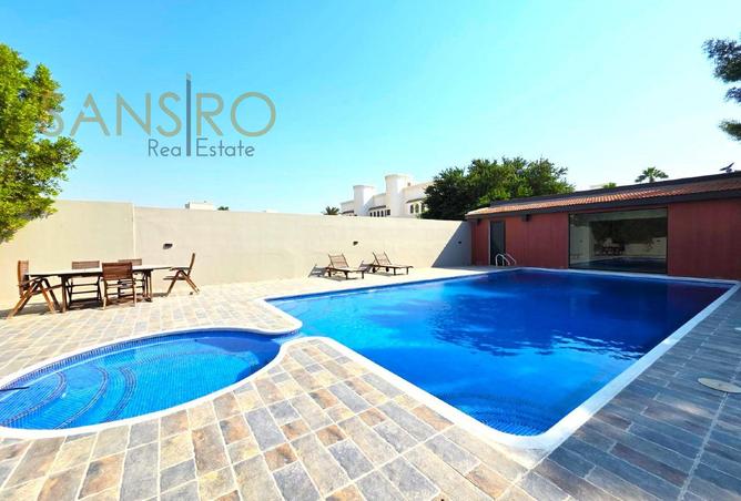 978254 - Property Image 2