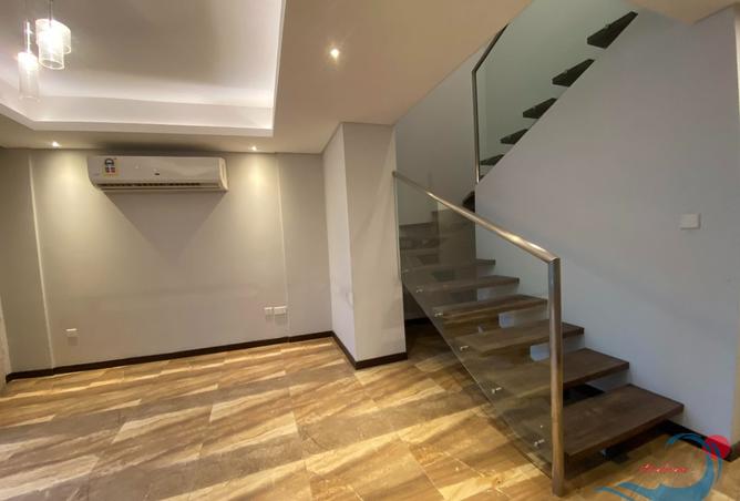 981548 - Property Image 2