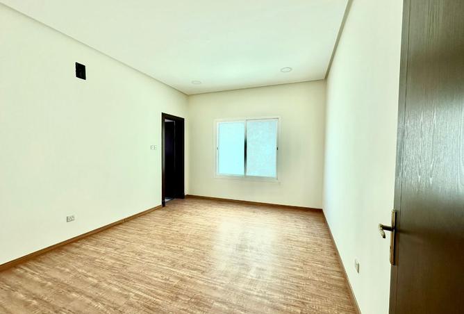 957332 - Property Image 3