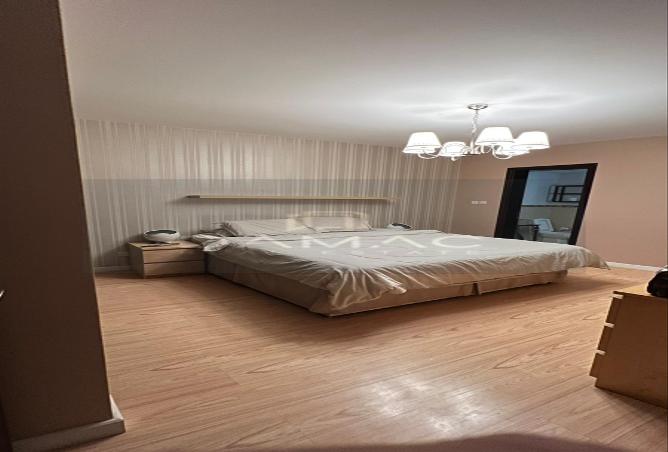 972162 - Property Image 2