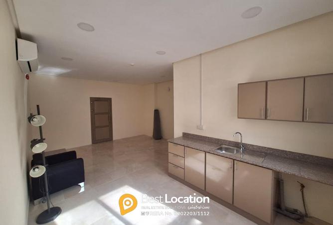 985672 - Property Image 3