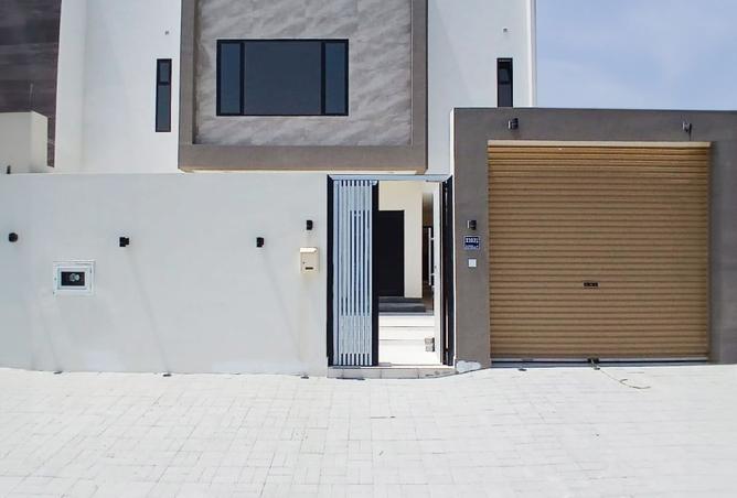 962454 - Property Image 2