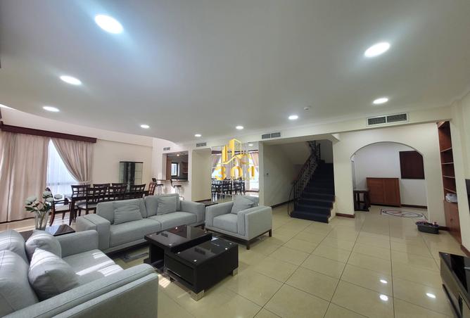 970399 - Property Image 2