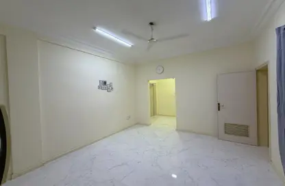 Apartment - 1 Bedroom - 1 Bathroom for rent in Muharraq - Muharraq Governorate Apartment - 1 Bedroom - 1 Bathroom for rent in Muharraq - Muharraq Governorate